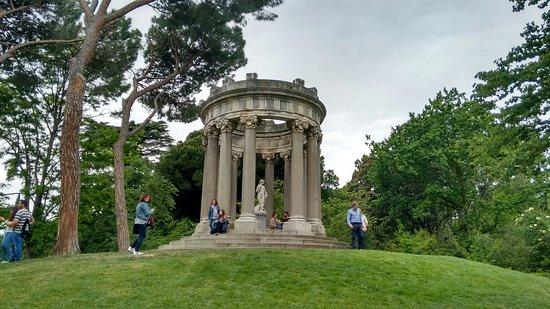 El Capricho